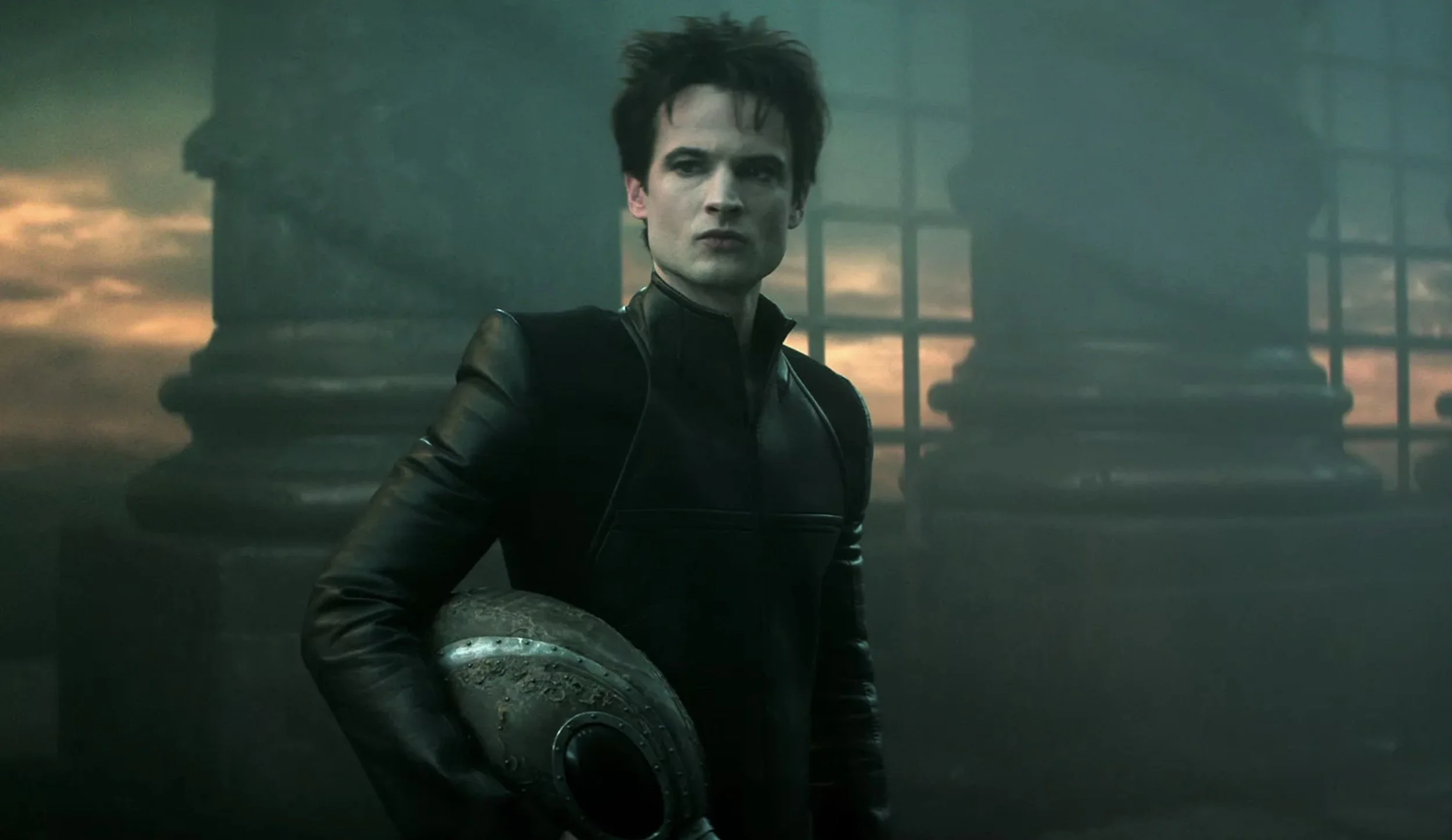 THE SANDMAN Season 2 Images Reveal Puck and Destruction; Showrunner